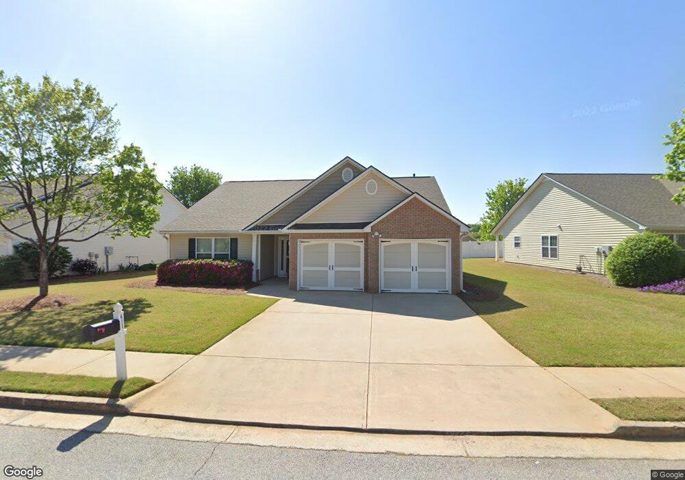 611 Majesty Crossing, Winder, GA 30680 - photo 1