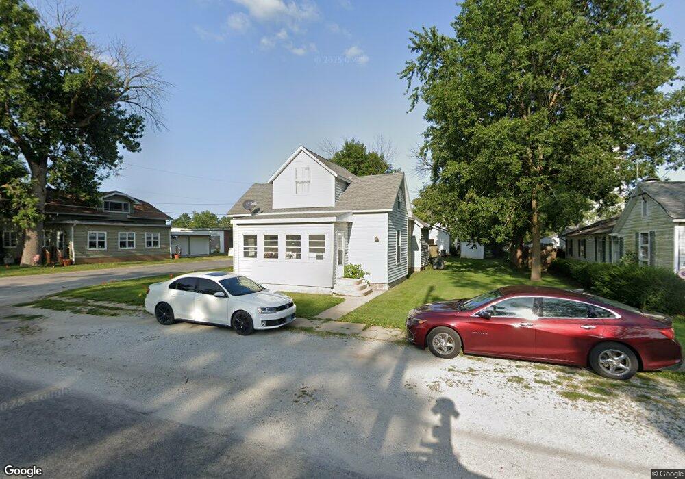 201 S Carico St, Tuscola, IL 61953 - photo 1