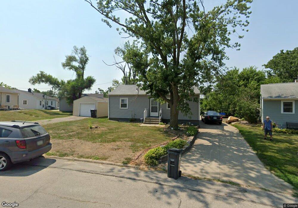 2442 Reynolds Ave SW, Cedar Rapids, IA 52404 - photo 1