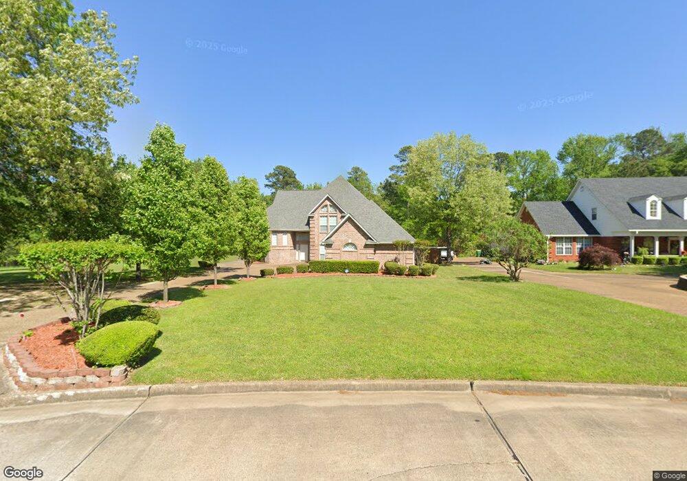 5806 Winchester Dr, Texarkana, TX 75503 - photo 1