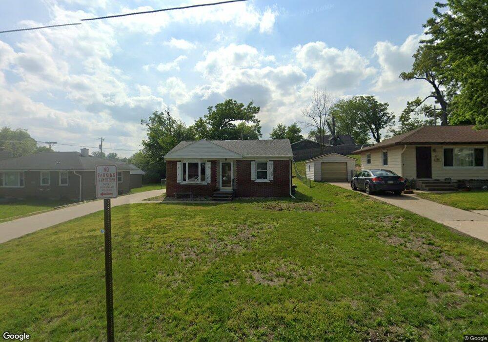 655 34th St SE, Cedar Rapids, IA 52403 - photo 1
