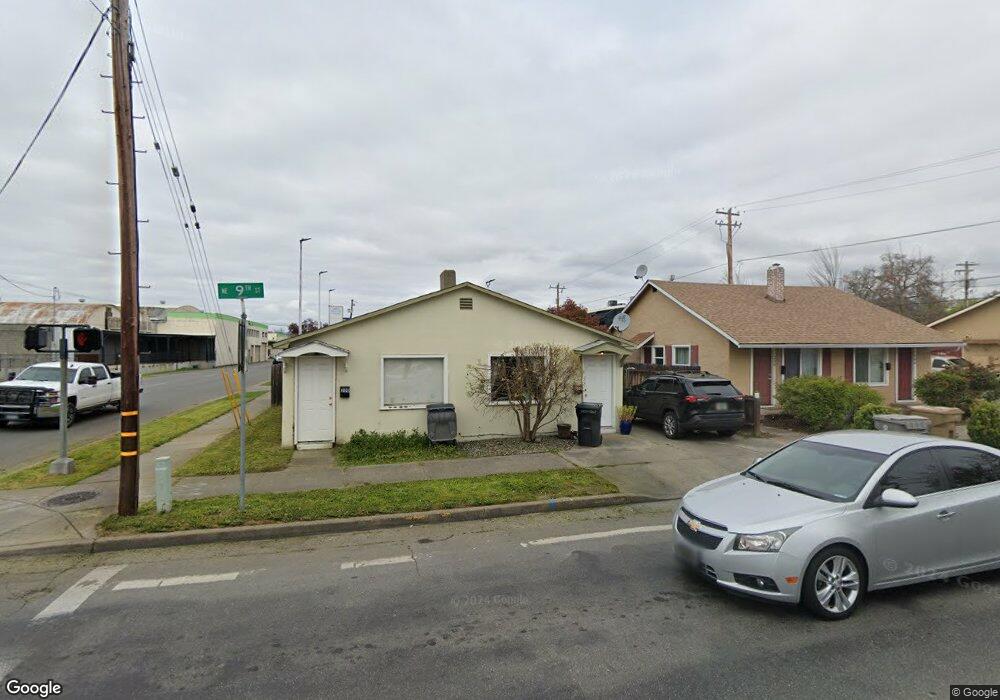 200 NE 9th St, Grants Pass, OR 97526 - photo 1