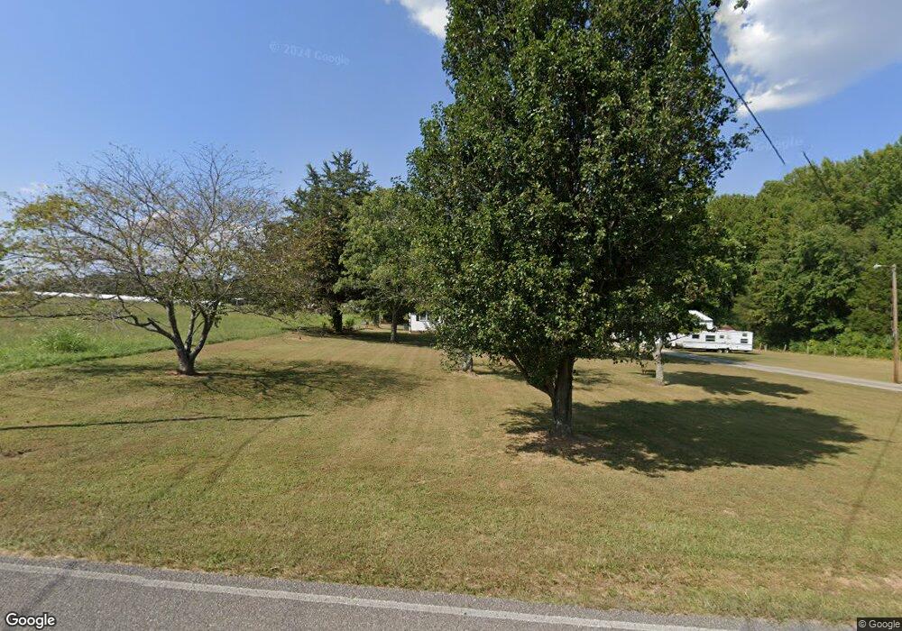 654 Wd White Rd, Walling, TN 38587 - photo 1