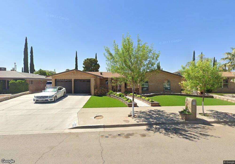 1932 Octubre Dr, El Paso, TX 79935 - photo 1