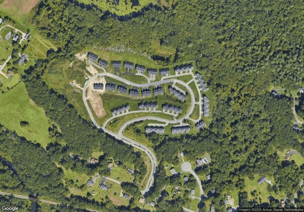 142 Ariel Cir unit 142, Sutton, MA 01590 - photo 1