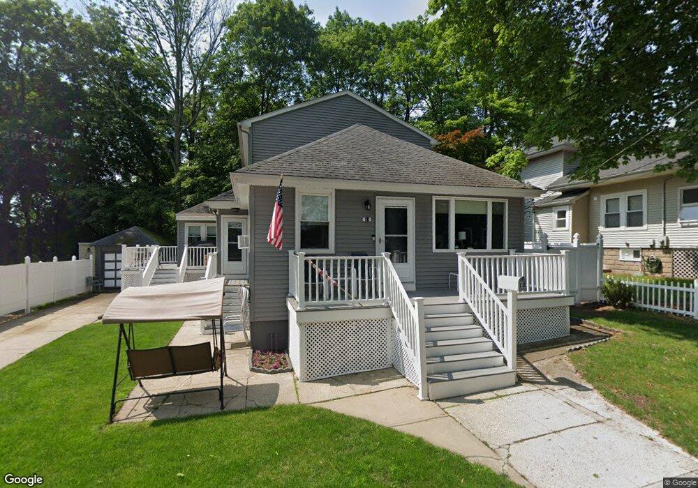 18 Dunedin St, Cranston, RI 02920 - photo 1