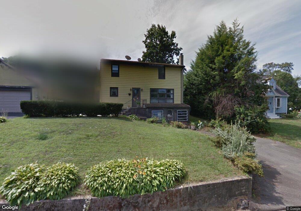 27 Alma St, Naugatuck, CT 06770 - photo 1