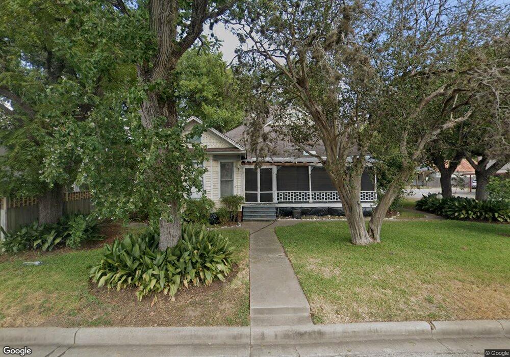 2702 Cherry St, Waller, TX 77484 - photo 1