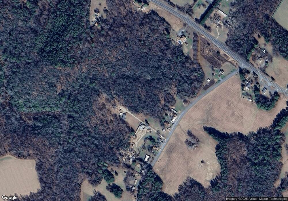 3671 Flat Iron Rd, Montross, VA 22520 - photo 1