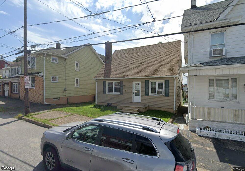 714 N Vine St, Hazleton, PA 18201 - photo 1