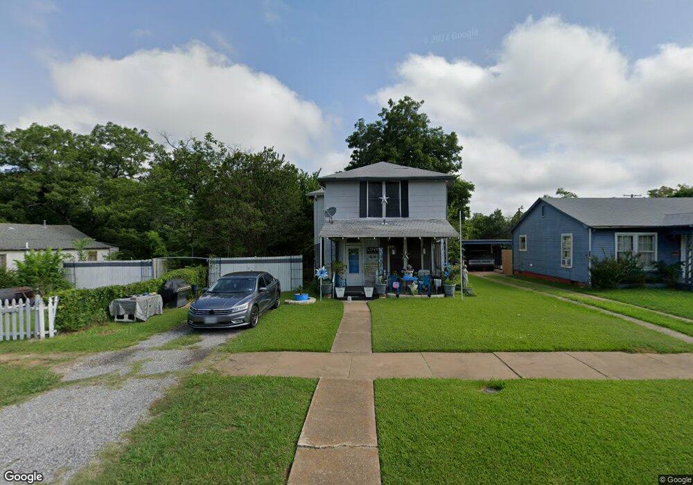 809 W Walker St, Denison, TX 75020 - photo 1