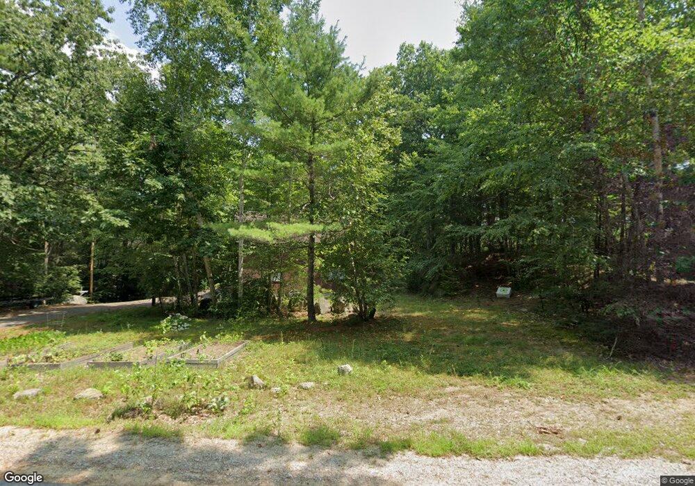 87 Lakeview Dr, Nottingham, NH 03290 - photo 1