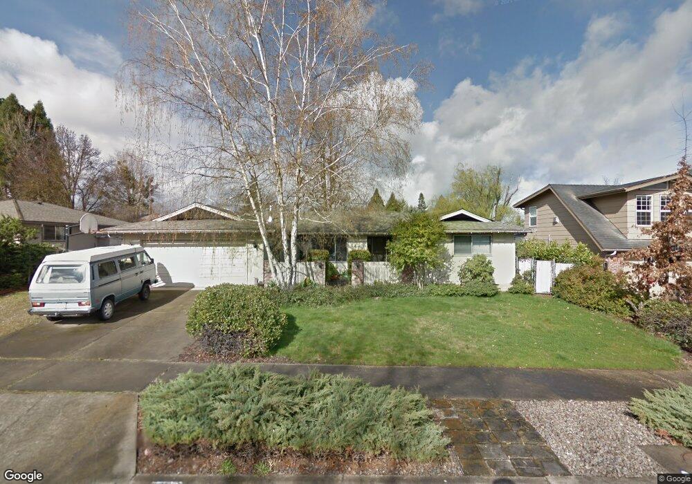 1473 Honeysuckle Ave, Medford, OR 97504 - photo 1