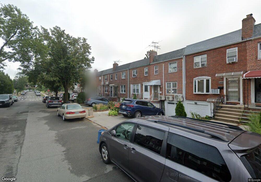 5348 194th St, Fresh Meadows, NY 11365 - photo 1