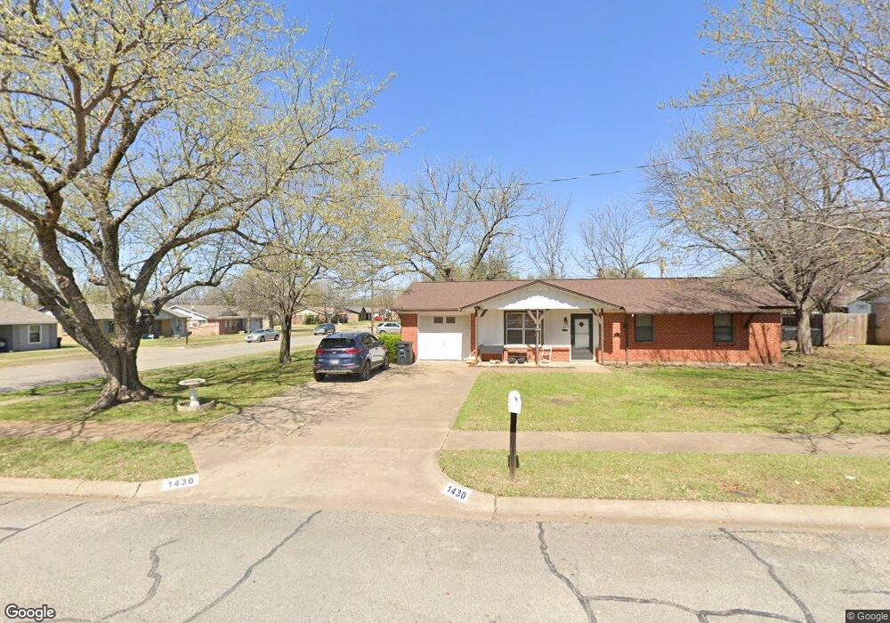 1430 Phillips St, Cleburne, TX 76033 - photo 1
