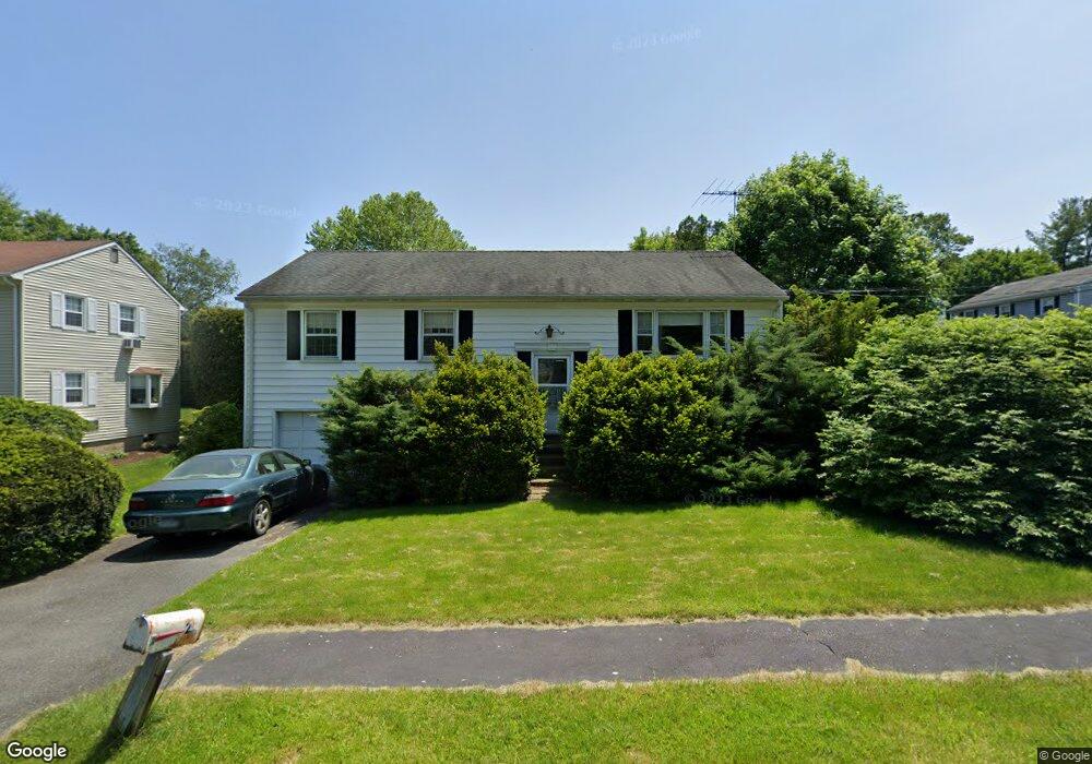 2 Seton Ln, Greenwich, CT 06831 - photo 1