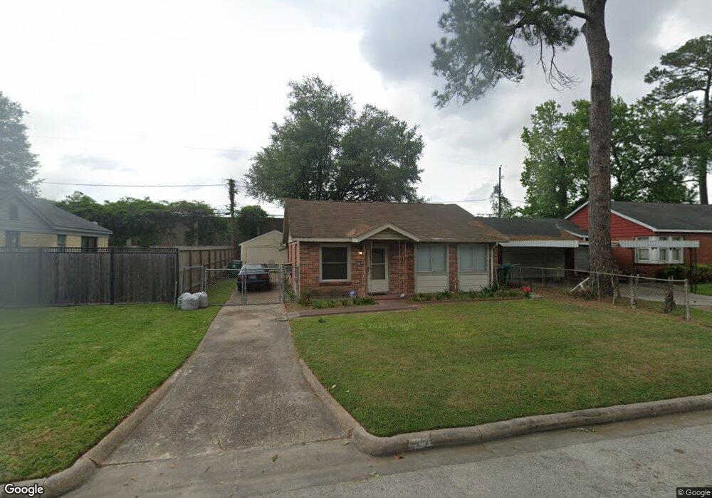 307 Kelley St, Houston, TX 77009 - photo 1