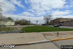 131 S Genesee St, Waukegan, IL 60085