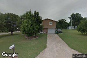 802 8th St, Wakefield, KS 67487