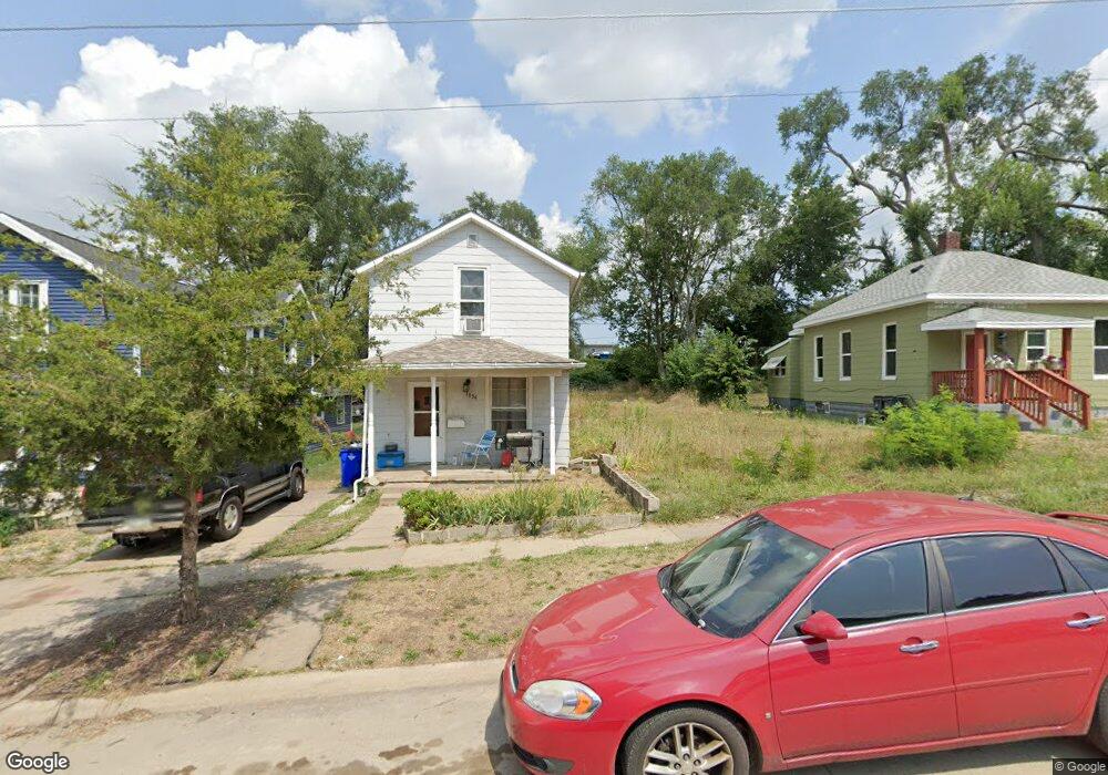 1056 10th Ave SE, Cedar Rapids, IA 52401 - photo 1