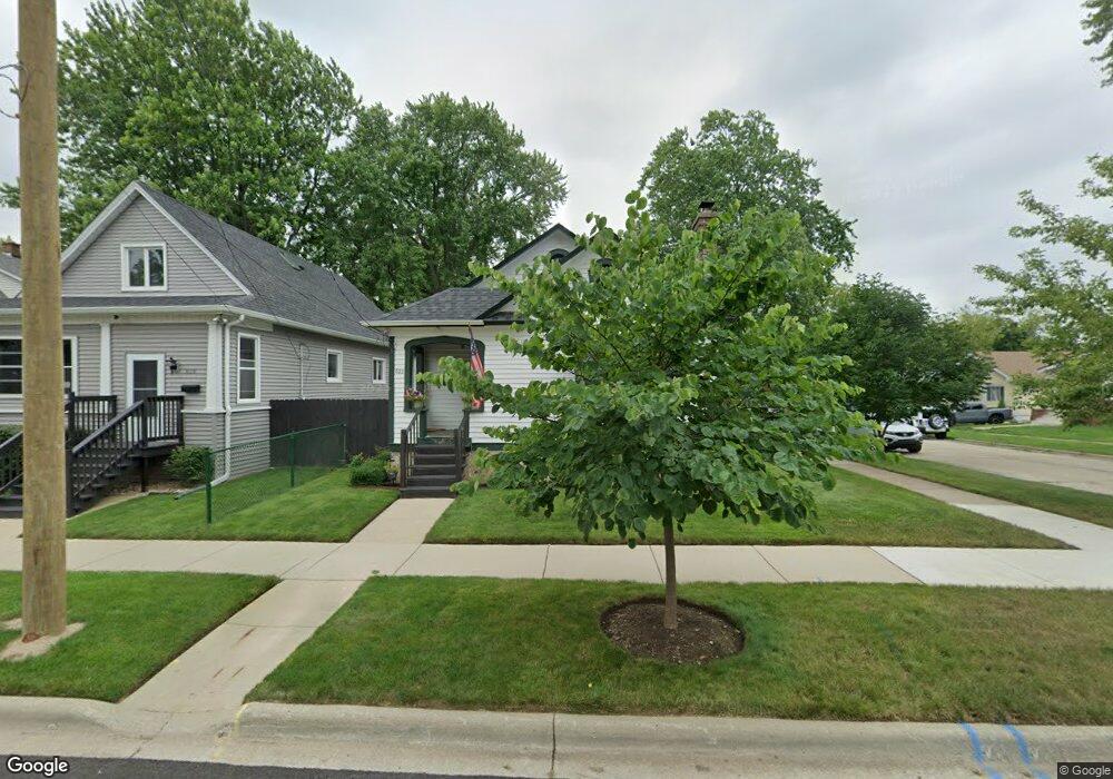 822 N Ash St, Waukegan, IL 60085 - photo 1