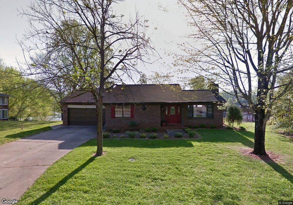 1420 E Calumet Dr, Worthington, KY 41183 - photo 1