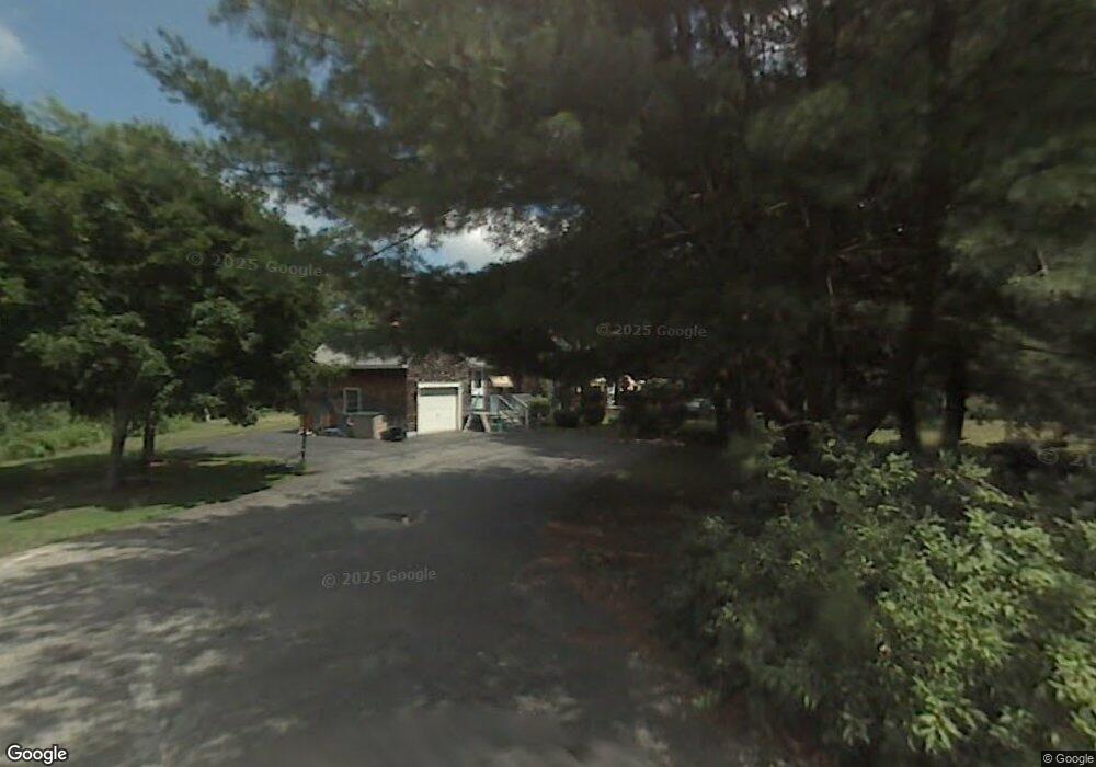 727 Hildreth St, Dracut, MA 01826 - photo 1