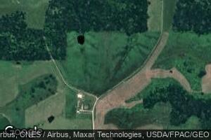 13149 Pioneer Rd, Wyoming, IA 52362