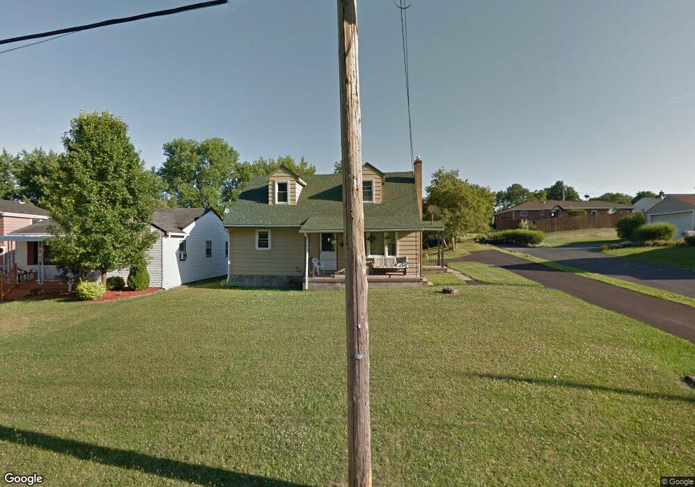 538 Como St, Struthers, OH 44471 - photo 1