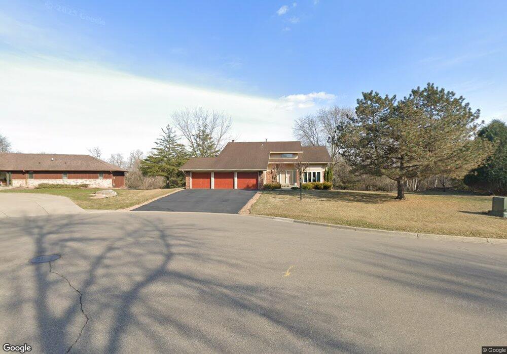 16925 Creek Ridge Place, Minnetonka, MN 55345 - photo 1