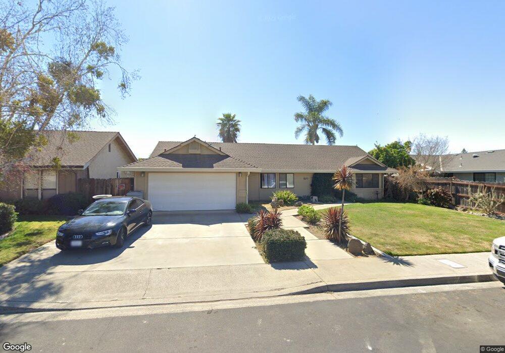 1977 Alta Ct, Oakdale, CA 95361 - photo 1