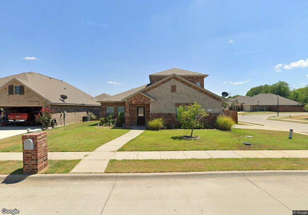 1800 Silver Oak Dr, Gainesville, TX 76240 - photo 1
