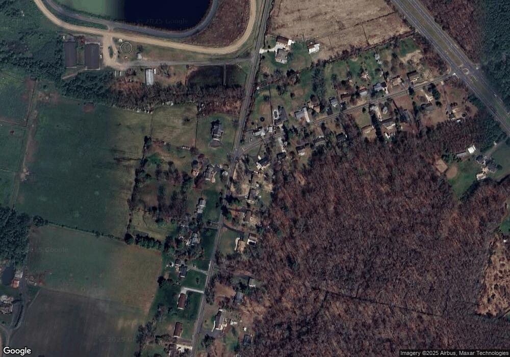 28176 Gaunts Bridge Rd, Columbus, NJ 08022 - photo 1