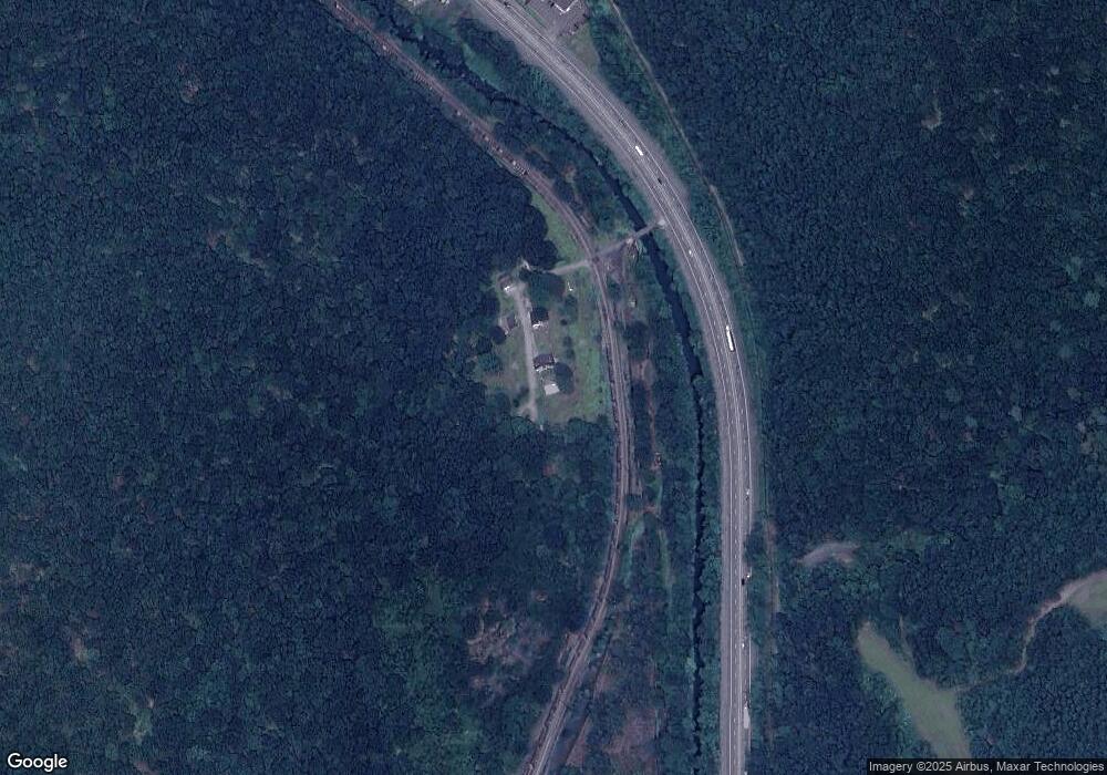 31 Carbon Ln, Tamaqua, PA 18252 - photo 1