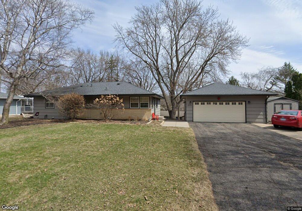 5375 Miracle Ln, Minnetonka, MN 55345 - photo 1