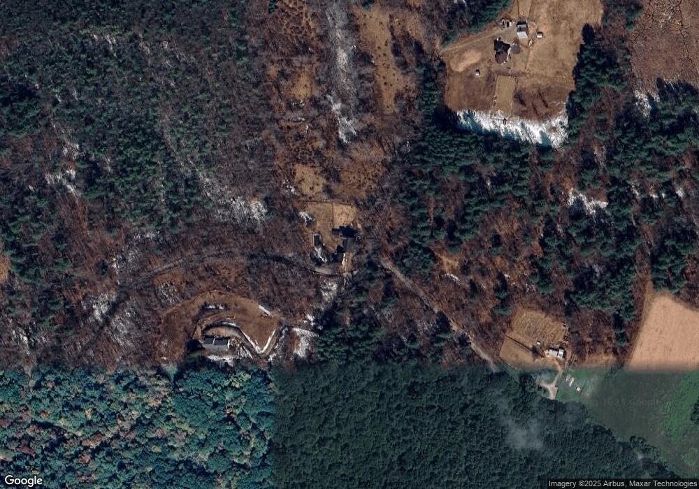 561 Thresher Rd, Hardwick, MA 01037 - photo 1