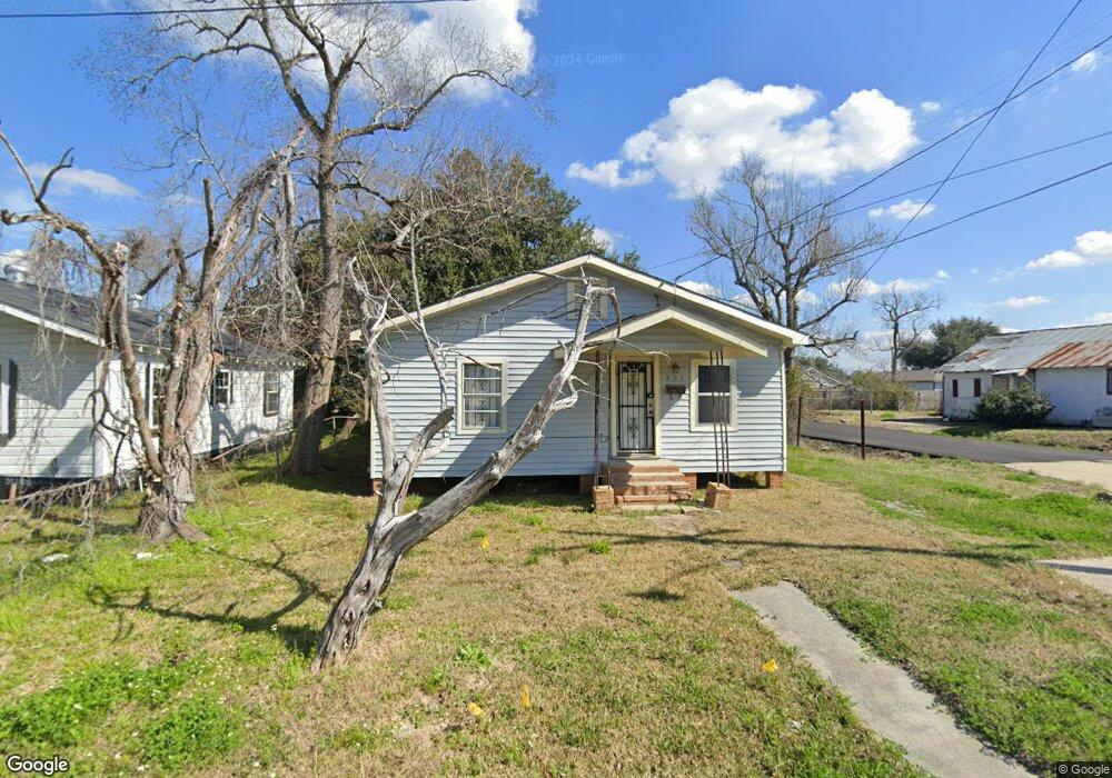 902 Jake St, Lake Charles, LA 70601 - photo 1