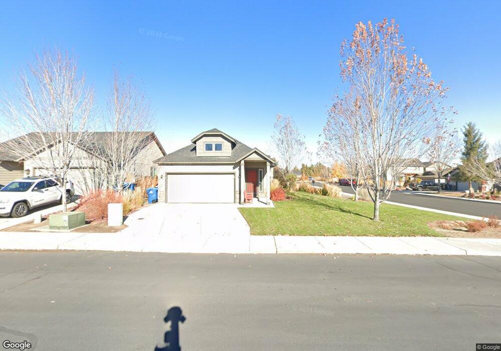 787 NE Redwood Ct, Redmond, OR 97756 - photo 1