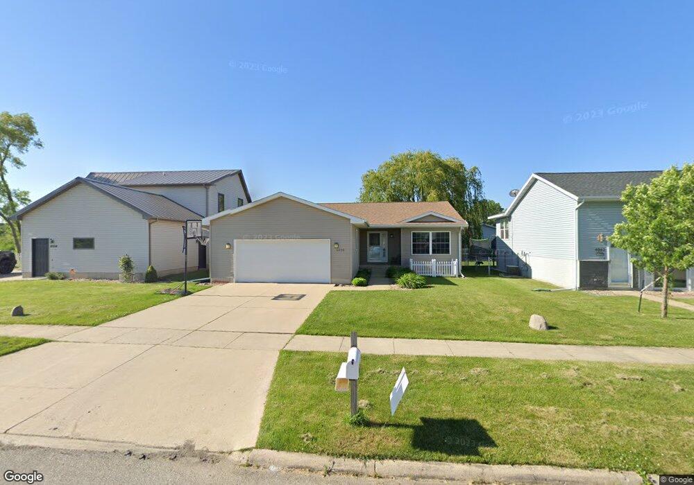 4050 Jill Dr, Waterloo, IA 50701 - photo 1