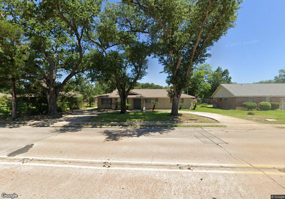 2115 E Prien Lake Rd, Lake Charles, LA 70601 - photo 1