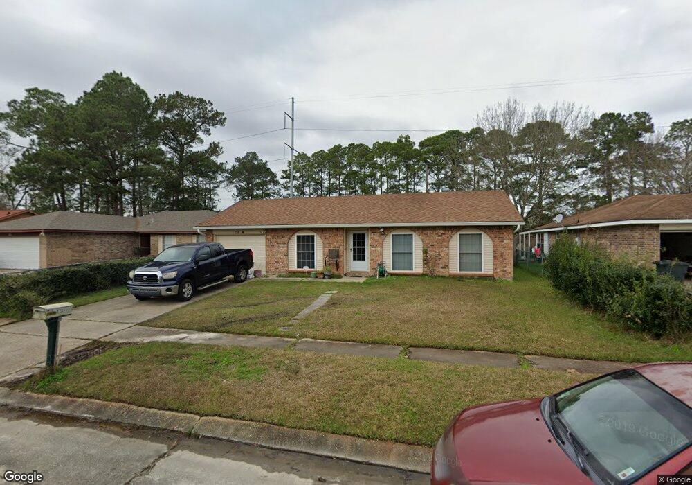 114 Trafalgar Square, Slidell, LA 70461 - photo 1