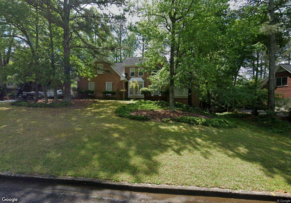 915 Cobblestone Ct, Alpharetta, GA 30009 - photo 1