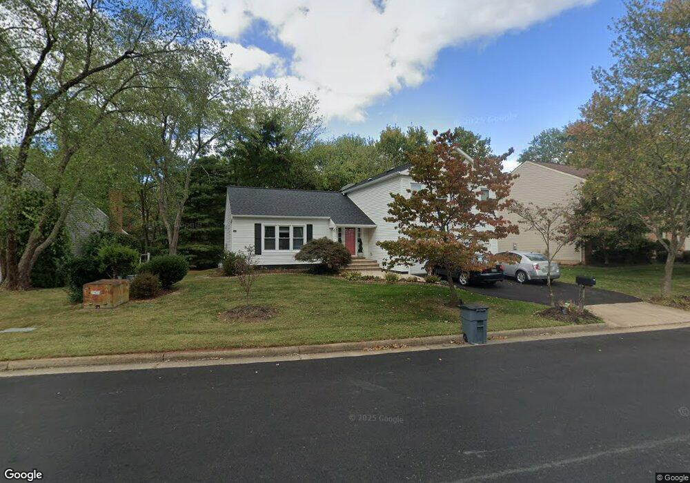 12760 Turberville Ln, Herndon, VA 20171 - photo 1