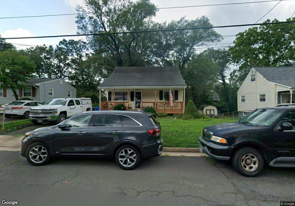 121 Lambert Dr, Manassas Park, VA 20111 - photo 1