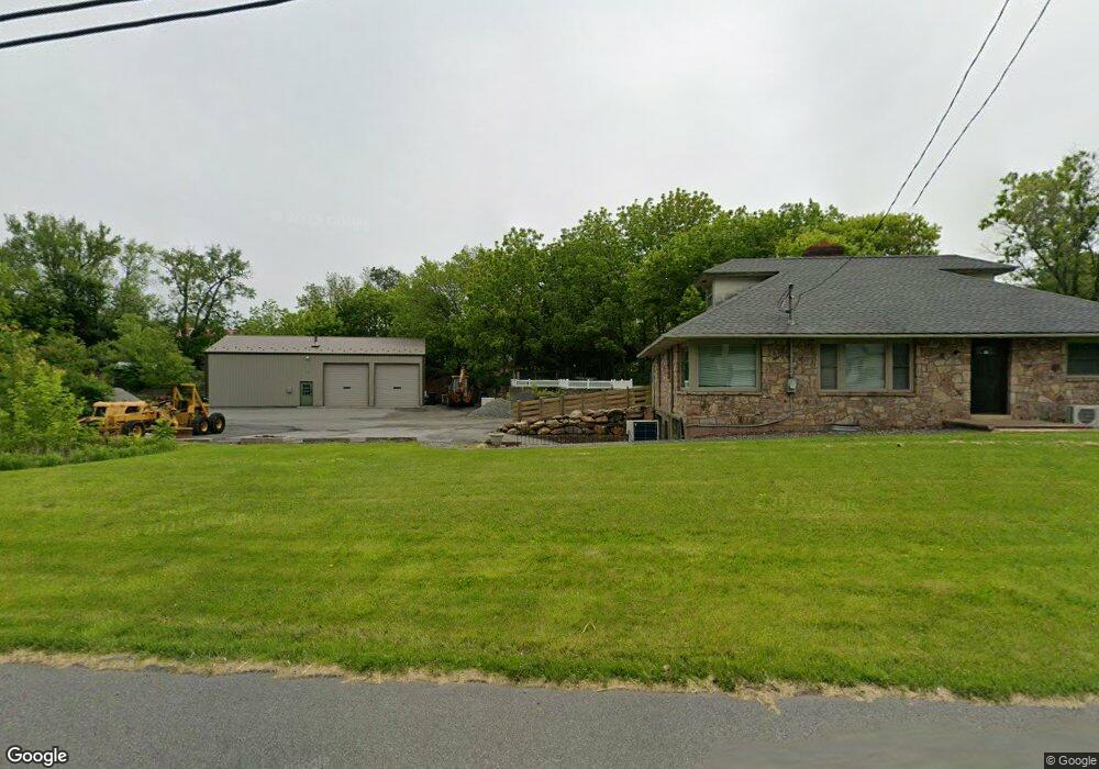 5851 Chestnut St, Zionsville, PA 18092 - photo 1