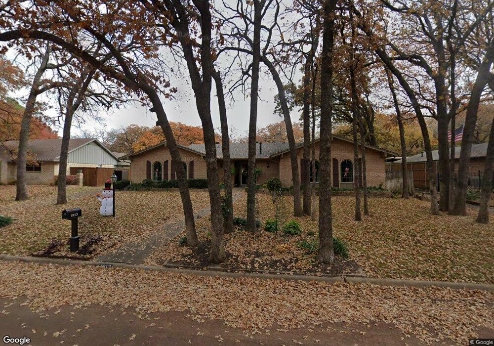 1913 Stonegate Dr, Denton, TX 76205 - photo 1