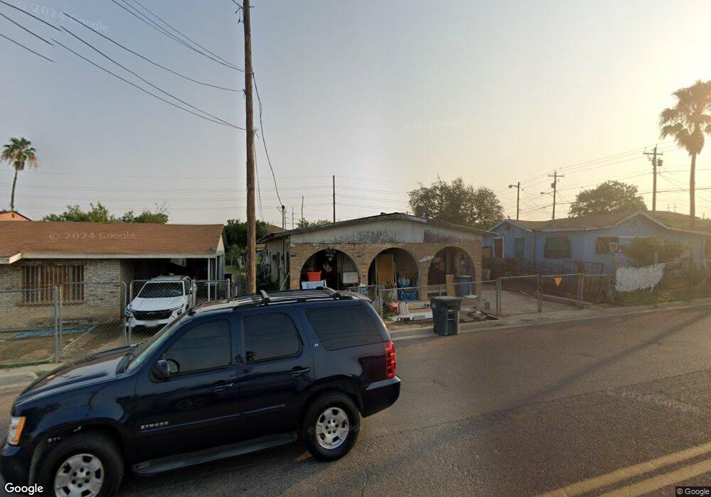 210 E Lyon St, Laredo, TX 78040 - photo 1