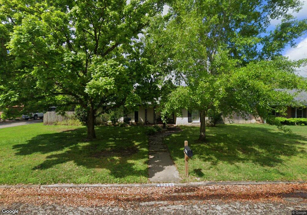 3416 Meadow Ln, Bay City, TX 77414 - photo 1