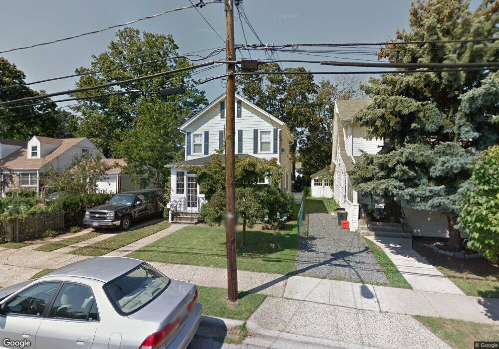 822 Monroe St, West Hempstead, NY 11552 - photo 1