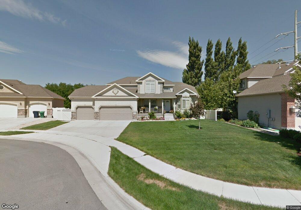 979 E Majesty Cir, Sandy, UT 84094 - photo 1